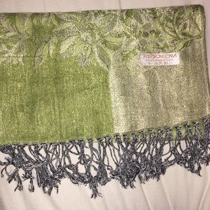 Green/gold Pashmina